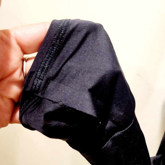 ATHLETA Women's Long Sleeves Athletic atop with Thumbs hole size L - Picture 5 of 12